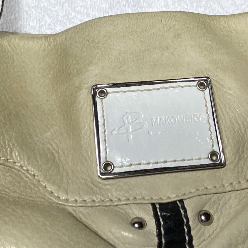 B. Makowsky Shoulder Bag - Picture 12 of 14